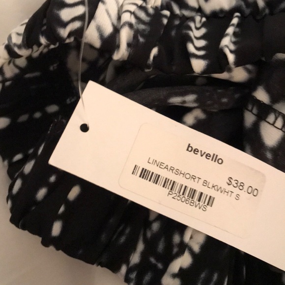 High waisted soft shorts - Picture 4 of 4